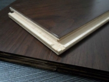  Sàn gỗ được làm từ gỗ óc chó đen