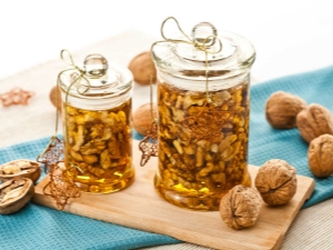  Kacang dengan madu: sifat dan resipi