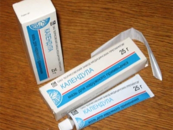  Calendula ointment sa packaging ng parmasyutiko