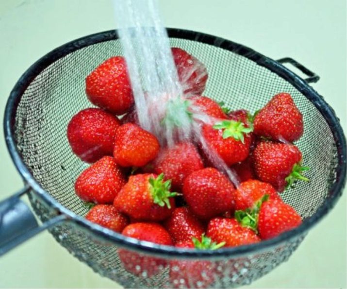 Wie viel Zucker brauchst du für Erdbeermarmelade? Die Anteile von