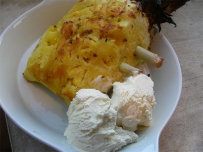  Grillet ananas med sitrongress
