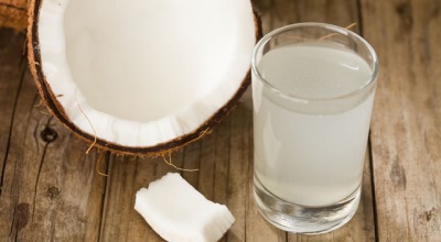  Kokosova voda