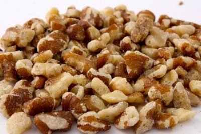  Imbakan ng mga black walnut kernels