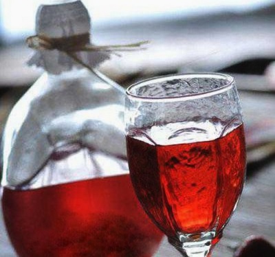  Berwarna aspen pada wain merah
